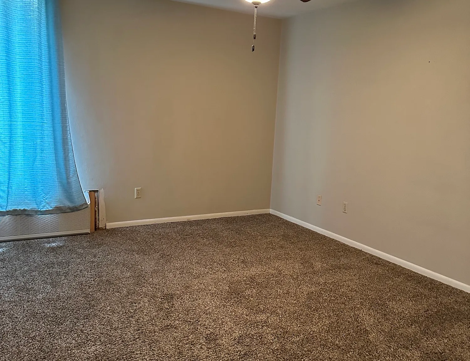Julien Dubuque Apartments - 55+ Community — Photo 2