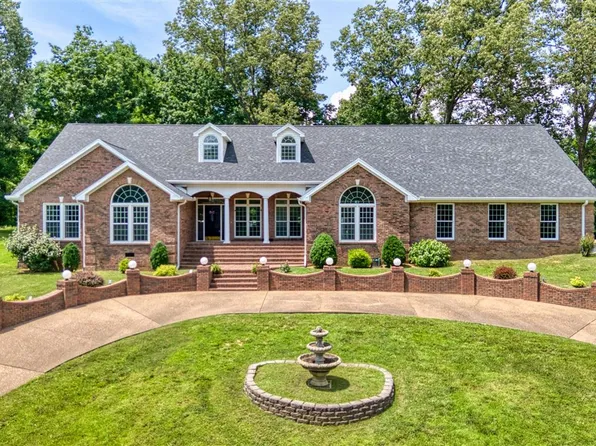 163 Riverview Dr, Central City, KY 42330