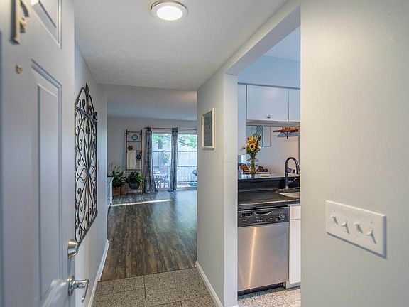 4th image of 915 Quay Ave #915F