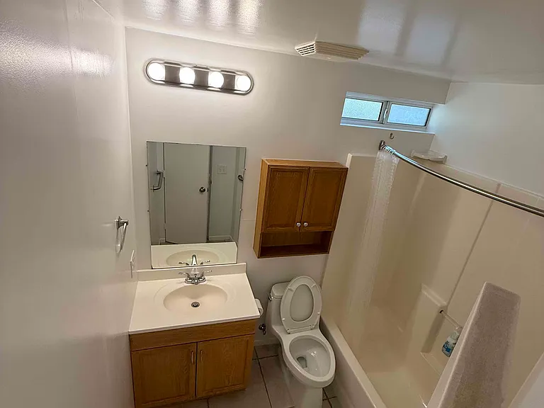 11428 Iris Ave — Photo 16