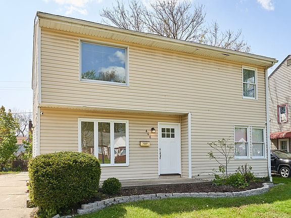 2nd image of 866 Frederick Blvd