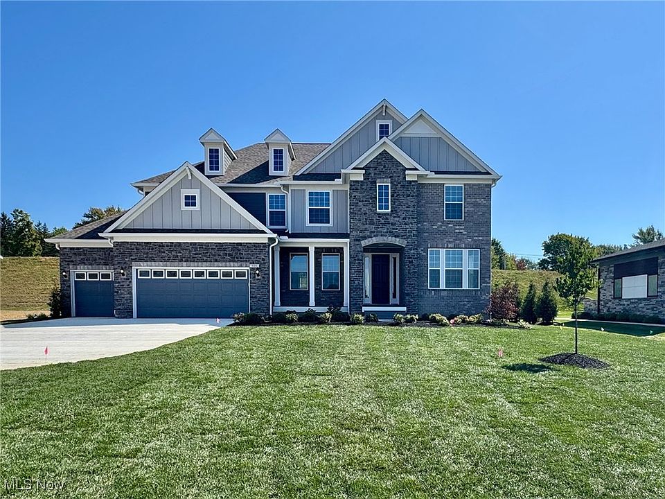 1st image of 625 Lake Placid Ct S