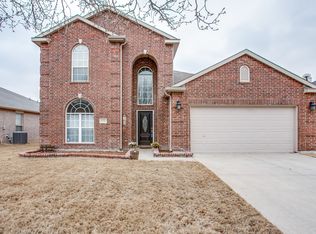 8337 Island Cir, Fort Worth, TX 76137