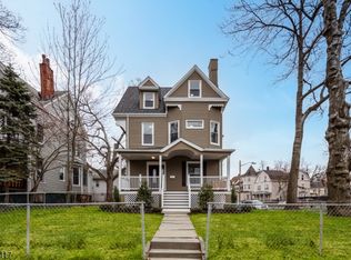 150 S Clinton St, East Orange, NJ 07018
