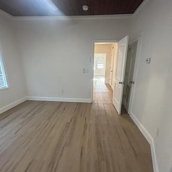 1031 Neville Ave — Photo 17