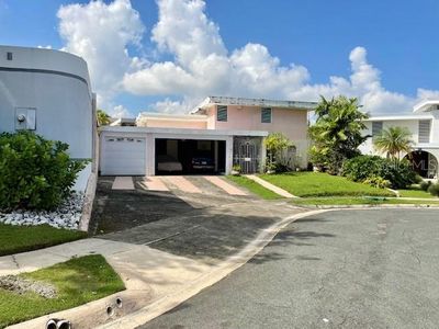 Golden Gate Esmeralda #46, Guaynabo, PR, 00968