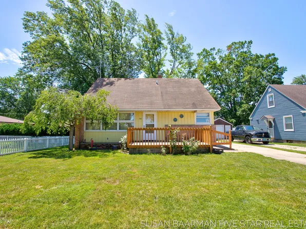 300 W 27th St, Holland, MI 49423