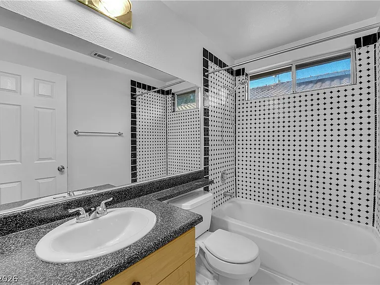 8915 Sandy Slate Way — Photo 22