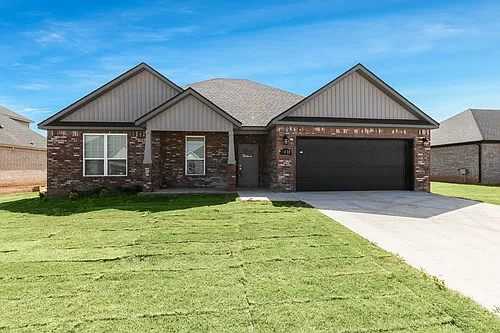 411 Linda Ln Photo 1