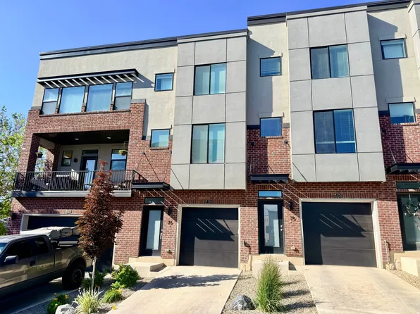 25 E Ctr #76, North Salt Lake, UT 84054