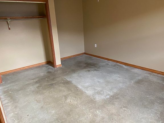 4th image of 55 Garrett Rd #2