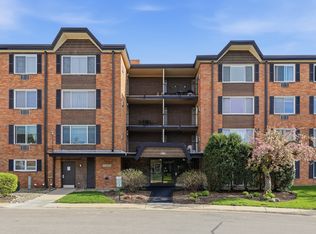 1216 S New Wilke Rd APT 307, Arlington Heights, IL 60005