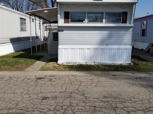 1062 Candace Ln, Madison Heights, MI 48071