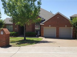 647 Links View Ct, Grand Prairie, TX 75052