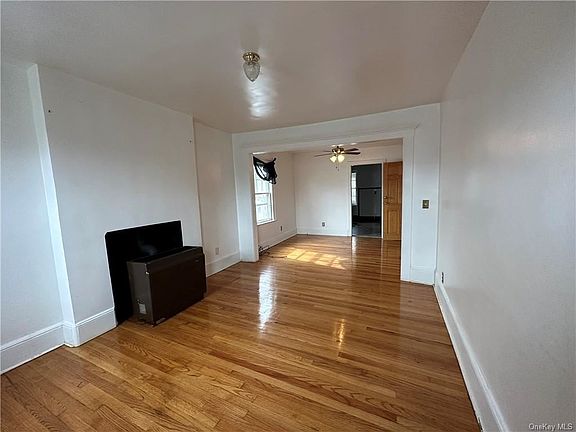 5th image of 199 Dubois St