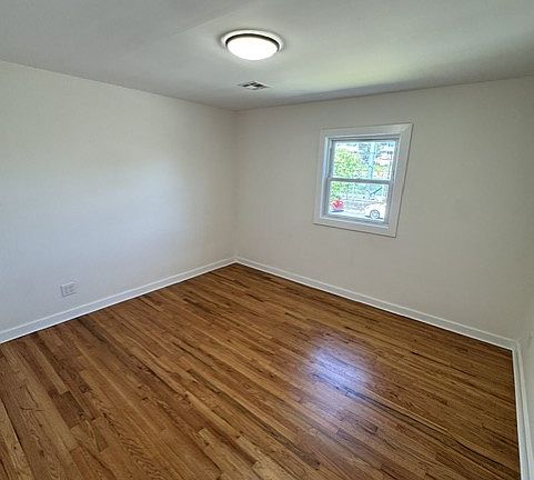 4th image of 94 Irving Pl #2