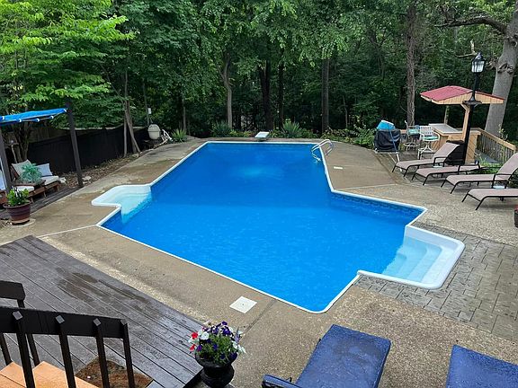 4th image of 58 Candlewood Dr