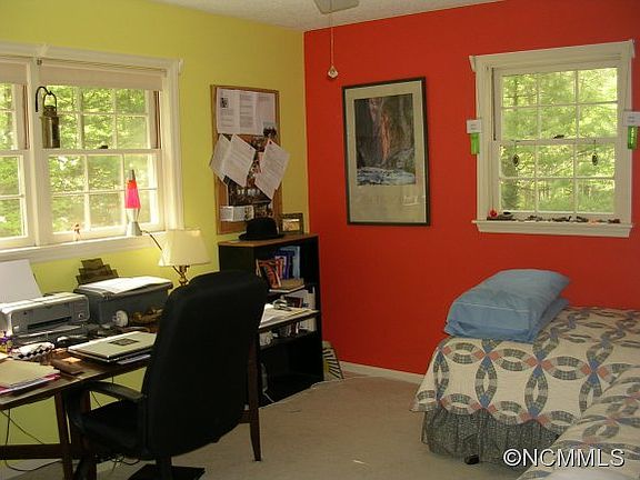 5th image of 416 Deerhaven Ln