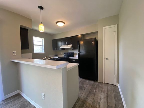 5th image of 1011 Ennis Joslin Rd APT 237