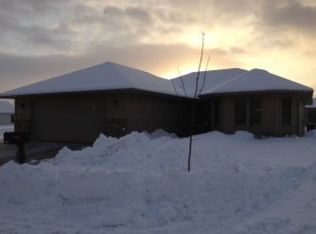 212 Diamond Creek Rd, Mankato, MN 56001
