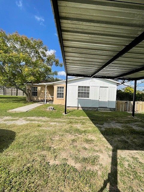 Home at 700 Nyssa