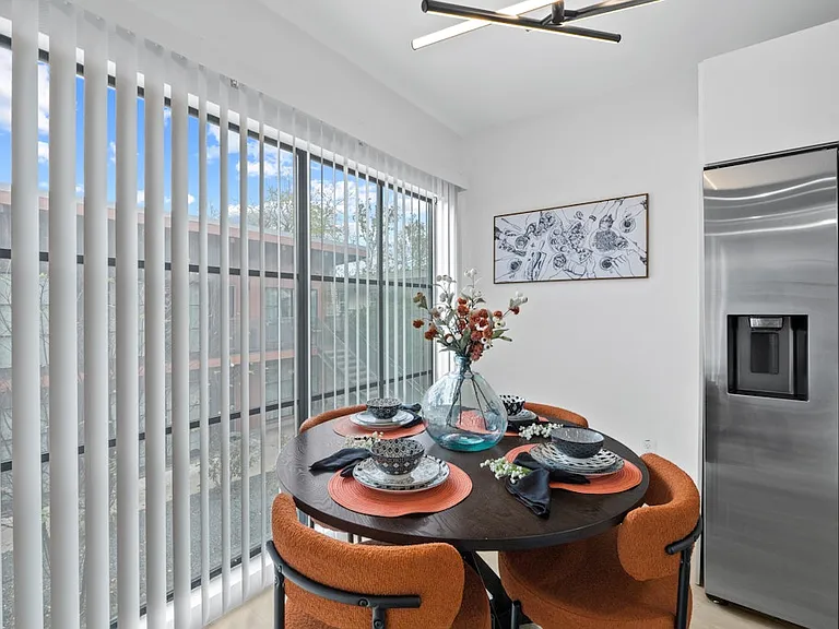 400 E 30th St #205 — Photo 15