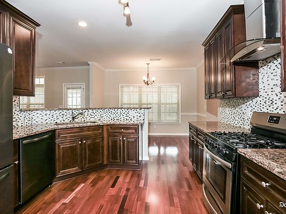 2nd image of 2670 Lake Commons Ct