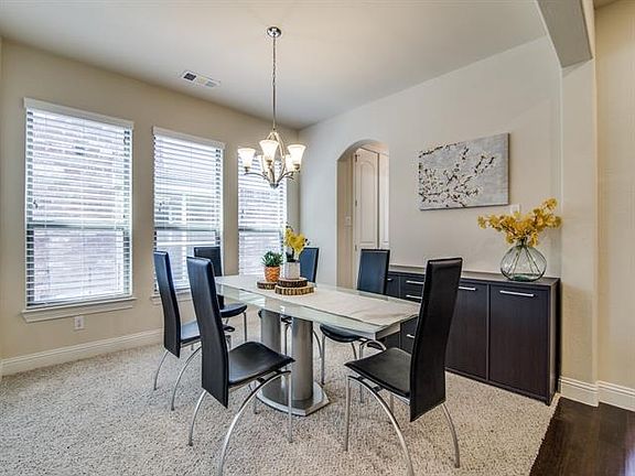 5th image of 113 Lavender Ln