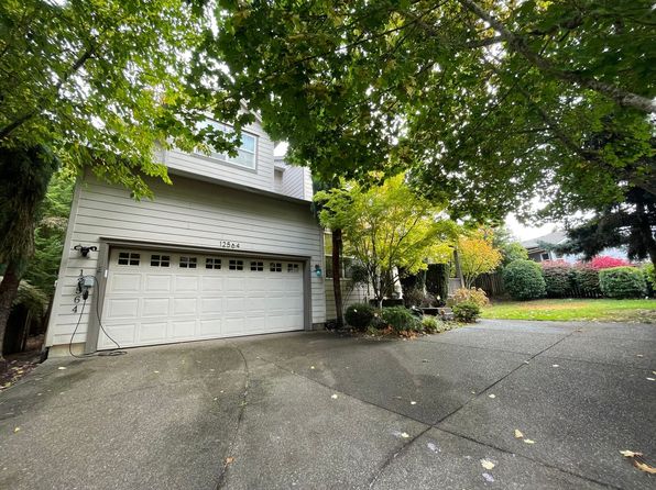 12564 SE Maplewood Ct
