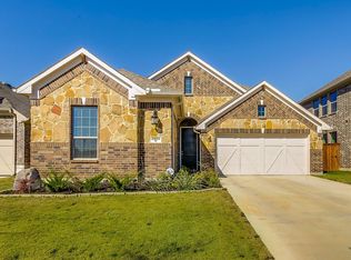 2805 Newsom Ridge Dr, Mansfield, TX 76063