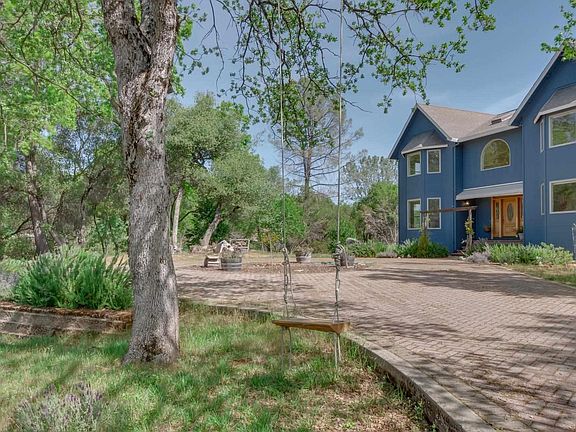 3rd image of 23121 Columbia Vista Dr