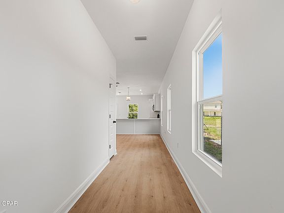 3rd image of 1514 Chandlee Ave