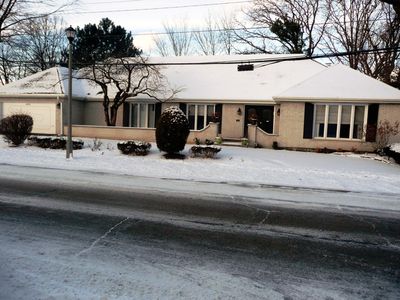 4252 Grove St, Skokie, IL, 60076