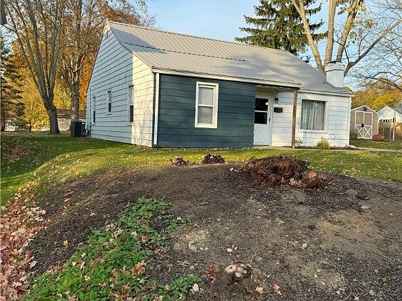 3rd image of 606 Hazen Ave