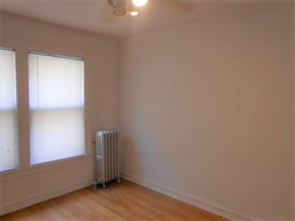 5th image of 5105 N Winchester Ave #3A