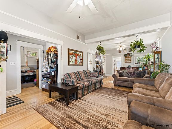 3rd image of 615 W 25th St
