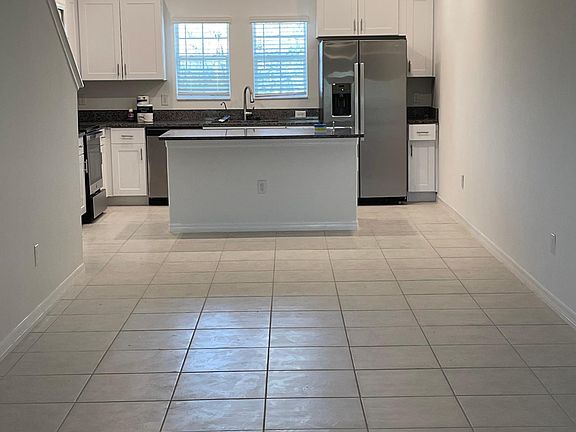 2nd image of 840 Tennyson Mill Cir #840