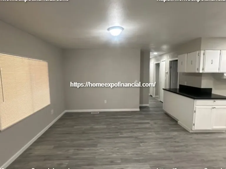 978 Bettina Way — Photo 16