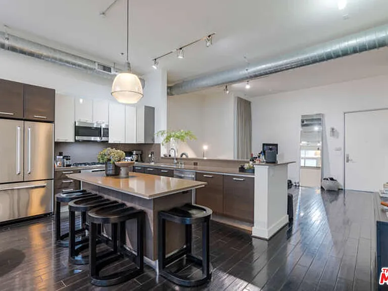 13320 Beach Ave #206 — Photo 5