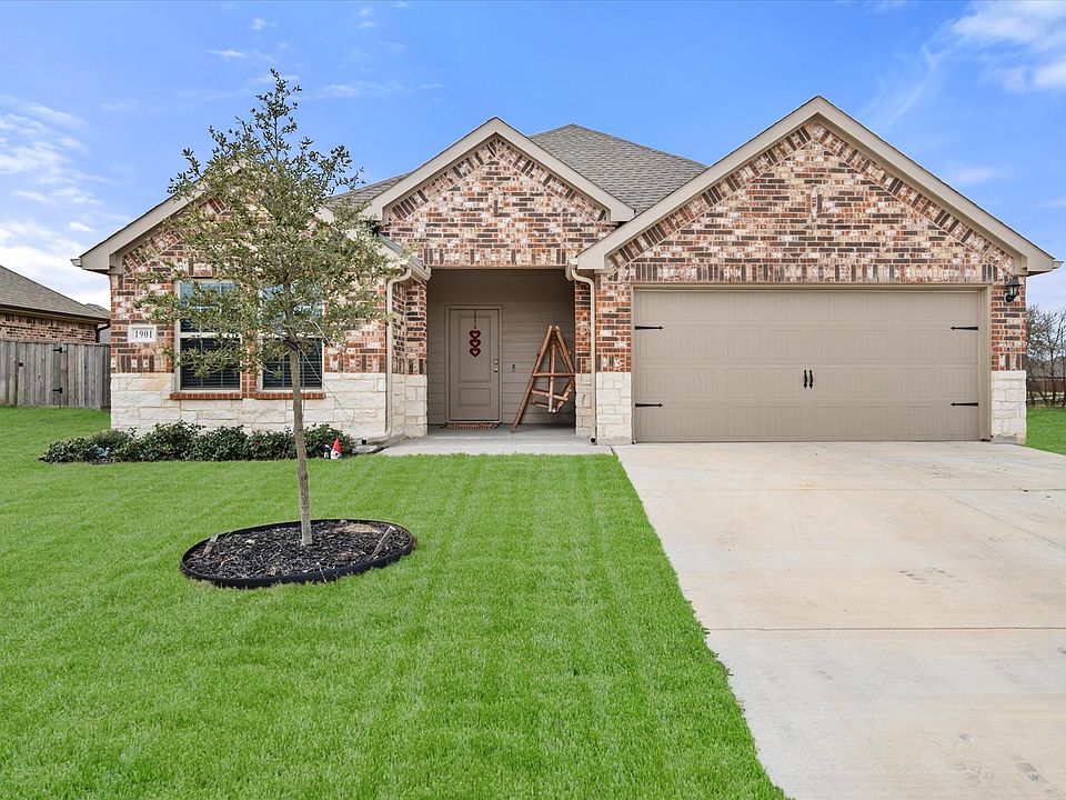 1st image of 1901 Sandy Knoll Dr