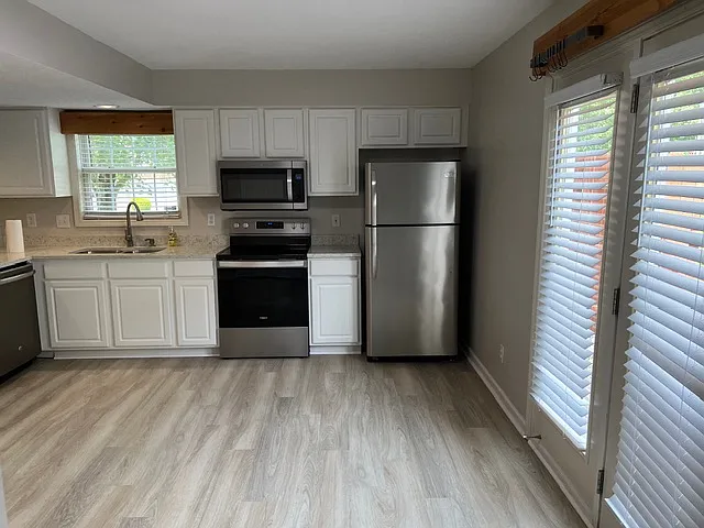 2641 E Olson Dr — Photo 7