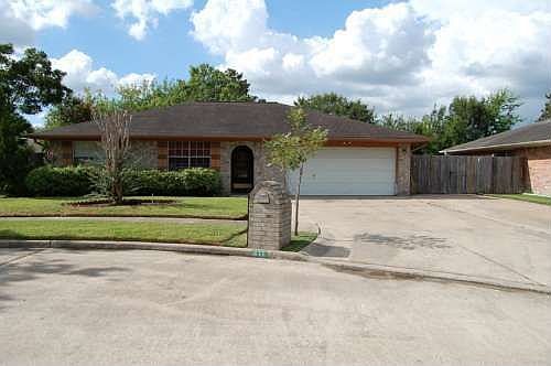 1st image of 411 Woodrail Dr