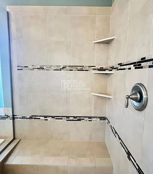 10134 Spring Water Ct — Photo 38