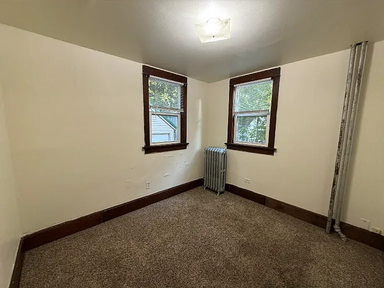 1975 E Washington Ave #1B — Photo 10
