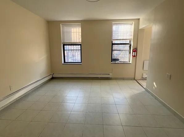 418 Grand Street image 1 of 7