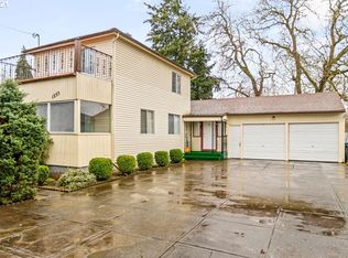 1255 N 2nd St, Woodburn, OR 97071