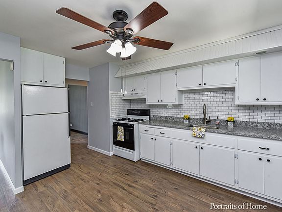 4th image of 1504 Lincoln Ave