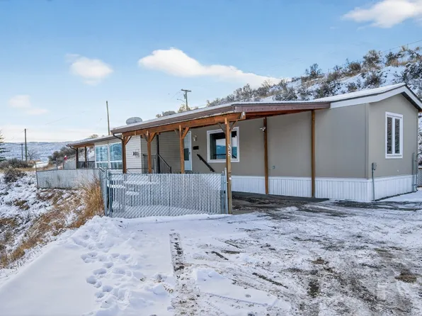 1680 Westsyde Rd #35, Kamloops, BC V2B 7B6