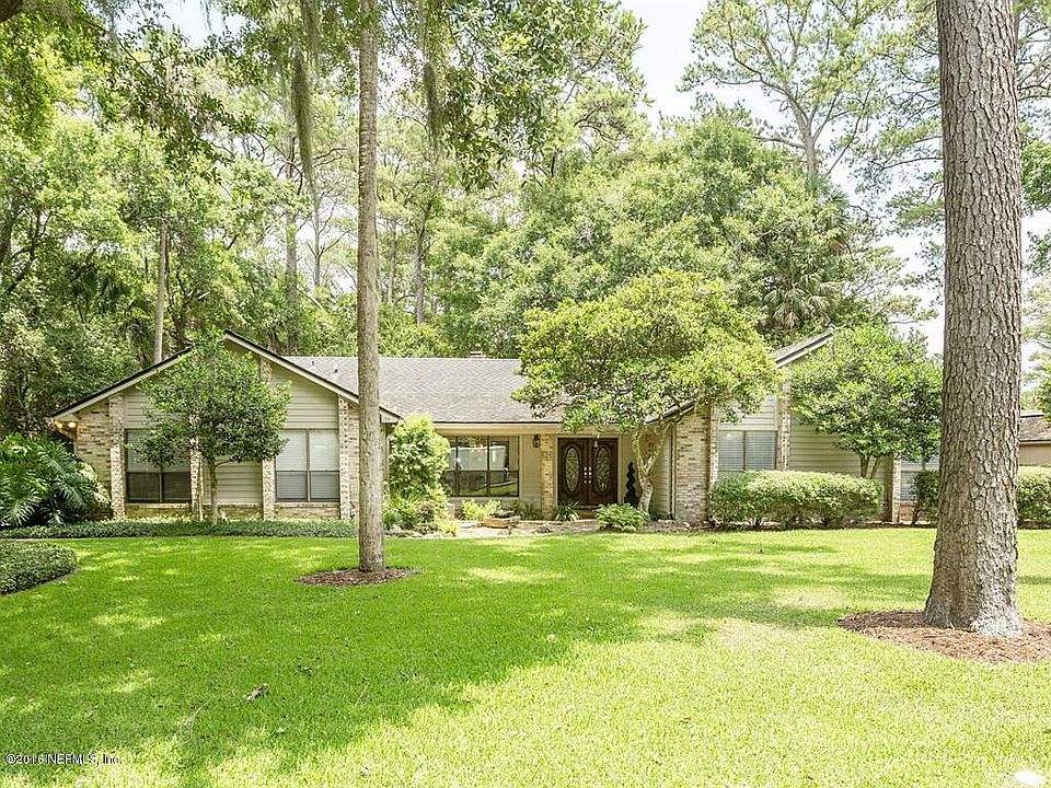 1st image of 139 Nandina Cir