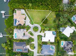 112 Sandpointe Dr, Vero Beach, FL 32963
